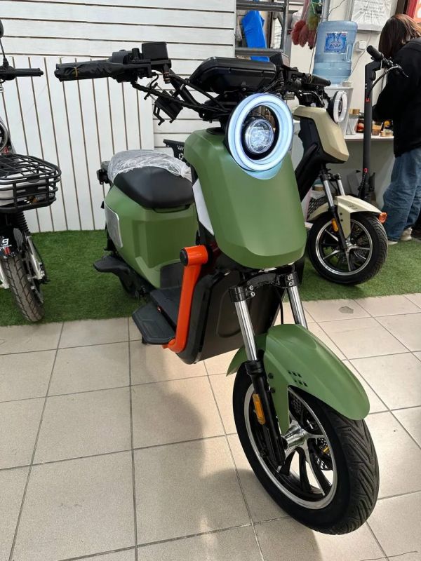 Электроскутер Gbike Fast 2 Электроскутер Gbike Fast 2